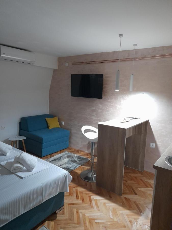 Holiday Apartament Three Ni Exterior foto